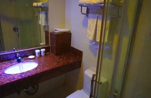 Lianhu Hotel | GreenTree Inn Xi'an Bell and Drum Tower Food Street Ancient City Wall Ximen Express Hotel