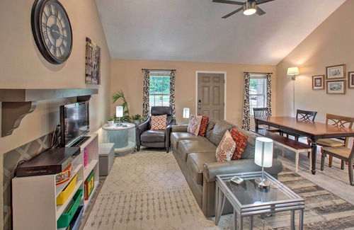 Greenville - Spartanburg Cottage | Greenville Cottage w/ Private Backyard & Deck