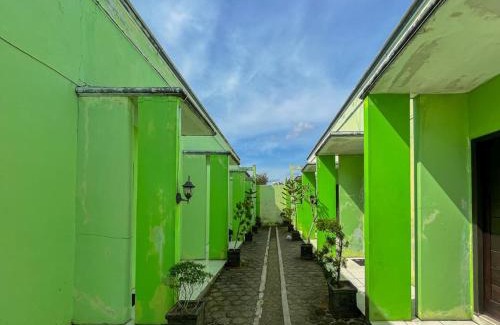 Sampit Hotel | Greenville Hotel Mitra RedDoorz