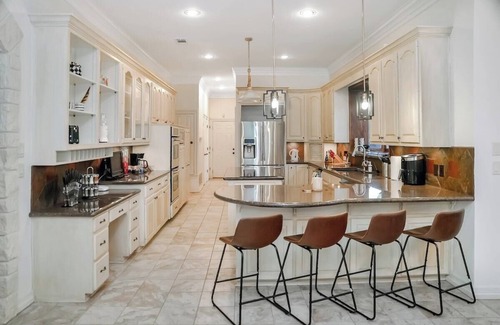 Greenville Other | GREENVILLE House · Getaway - Private Lake, Kayaking, Trails, Jaccuzi