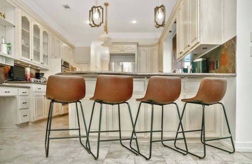 Greenville Other | GREENVILLE House · Getaway - Private Lake, Kayaking, Trails, Jaccuzi
