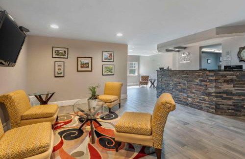 Greenville - Spartanburg Hotel | Greenville Pelham Inn by IHG