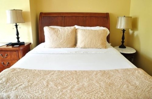 Green Lake Bed & Breakfast | Greenway House Bed & Breakfast