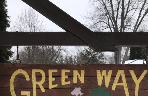 Green Lake Condo | Greenway Log Cottage - Duplex 2 Upper unit
