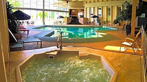 Price Hotel | Greenwell Inn