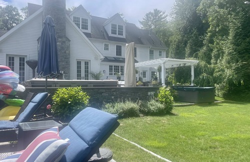 Cos Cob House | Greenwich Home with Pool - pool open mid-April-mid October