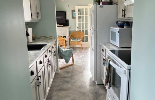 Saint Peters Bay Cottage | Greenwich Moonlight Bay Cottage