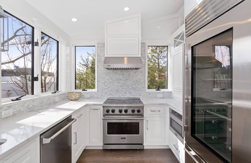 Greenwich Condo | Greenwich proper - NYC style, Hotel alternative walk to Greenwich Ave.