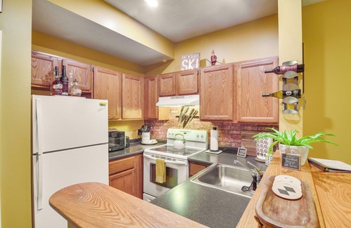 Greenwood Condo | Greenwood Condo < Half-Mi From Mt Abram Bike Park