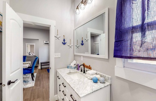 Greenwood House | Greenwood Getaway Home - Remodeled - Home Office