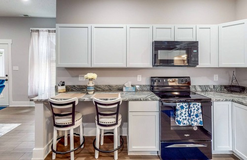 Greenwood House | Greenwood Getaway Home - Remodeled - Home Office