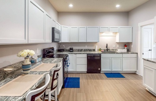 Greenwood House | Greenwood Getaway Home - Remodeled - Home Office