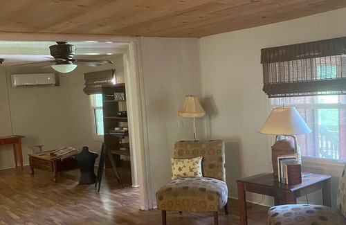 Providence House | Greenwood Lodging and Retreat-Hunters, Families, Groups, Horses, Barn, Dogs