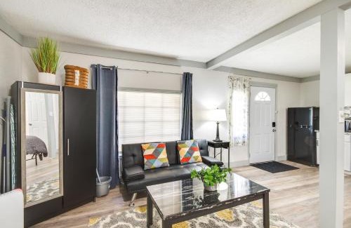 Greenwood Apartment | Greenwood Studio Cottage Less Than 1 Mi to Downtown!