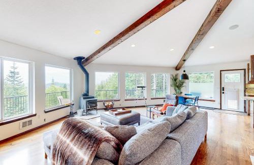 Port Angeles House | Greer's Outlook