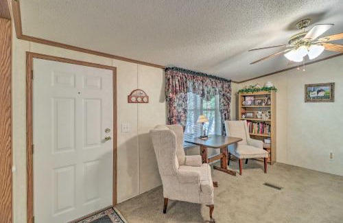 Greers Ferry House | Greers Ferry Getaway with Deck and Lake Access!