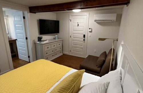 Altamont Hotel | Greeter Falls Lodge Unit 2
