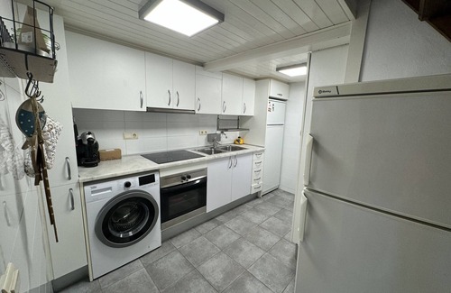 Mas Pinell House | Gregal 1113 - Close to the beach, A/C and with pool