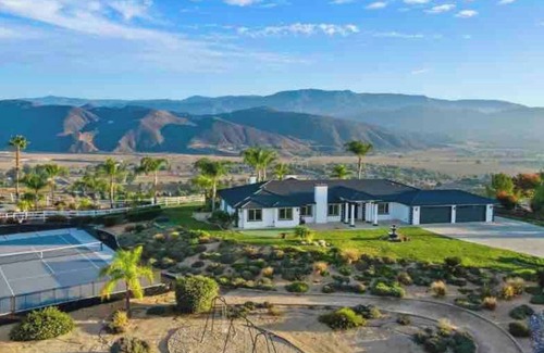 Temecula House | Grenache Estate - Nestled in Temecula Wine Country