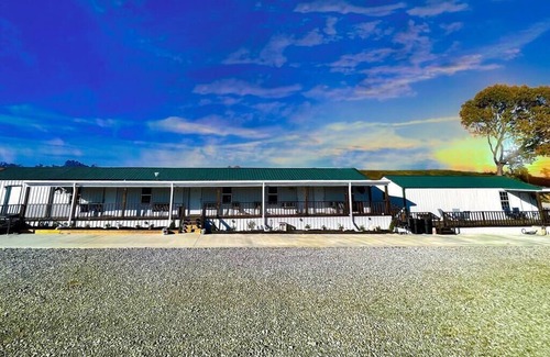 Coffeeville Cabin | Grenada Lake Resort Cabin # 1