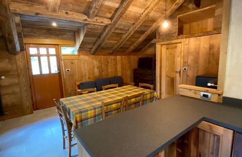 Valgrisenche Apartment | Grenier Barrel
