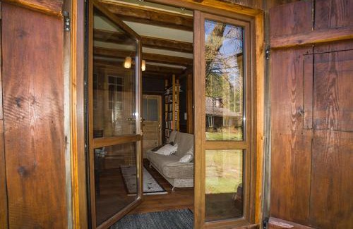 Ulanow House | Grenlanda