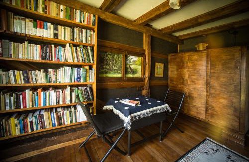 Ulanow House | Grenlanda