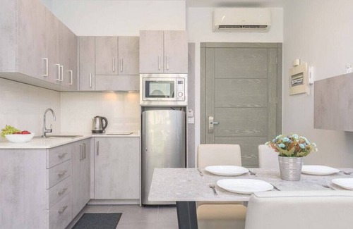 Duhur ash Shuwayr Apartment | Grey 203: Modern 2-Bedroom Apartment in Awkar