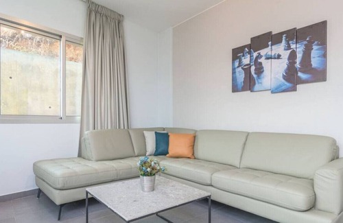 Duhur ash Shuwayr Apartment | Grey 305: Modern 2-Bedroom Apartment in Awkar