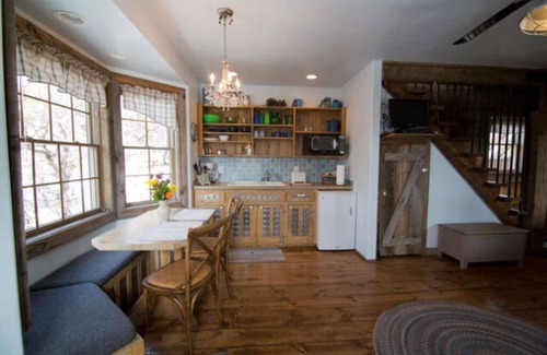 Moab Cabin | Grey Dawn Cabin @ Whispering Oaks, 20 miles from Moab!