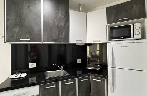 Koura Apartment | Grey Escape Apartements