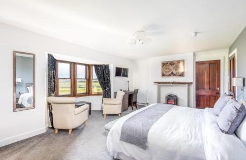 Montrose Hotel | Grey Harlings Rooms