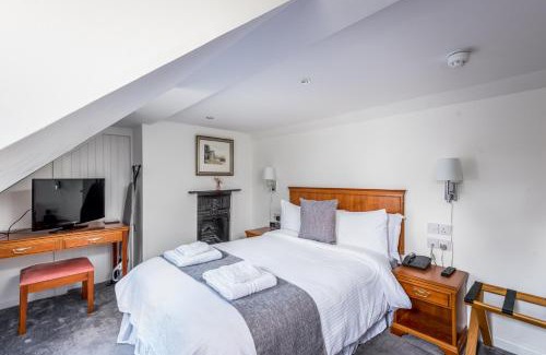 Montrose Hotel | Grey Harlings Rooms