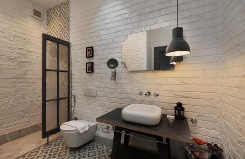 Al-'Atarin Apartment | grey l studio apartments Corniche Alexandria Little Venice