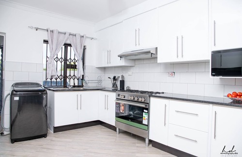 Masvingo Bed & Breakfast | Grey Mansion BnB