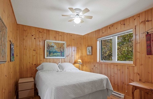 McKellar House | Grey Owl - A Charming family cottage