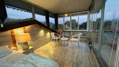 Kadadhe Villa | Grey Villa