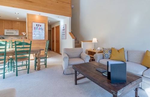 Warm Springs Condo | Greyhawk Condo 09 - Mountain Getaway in Warm Springs