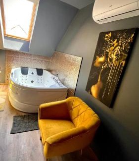 Harkany Apartment | Greyhouse Apartments