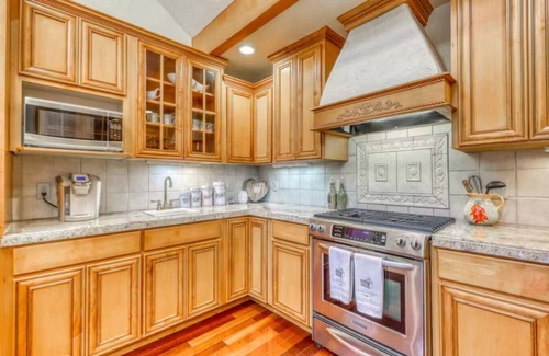 Rio Dell Apartment | Greyland Getaway on the Eel River
