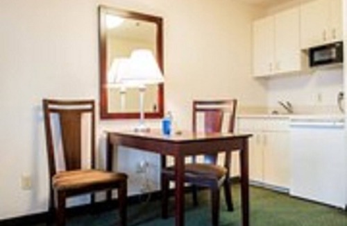 Vance Hotel | Greystone Inn and Suites