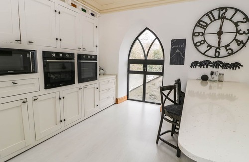 Cwm-y-glo House | GREYSTONES CHAPEL, pet friendly, character holiday cottage in Llanrug