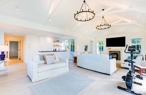 Trebetherick Cottage | GREYSTONES, family friendly, with open fire in Daymer Bay