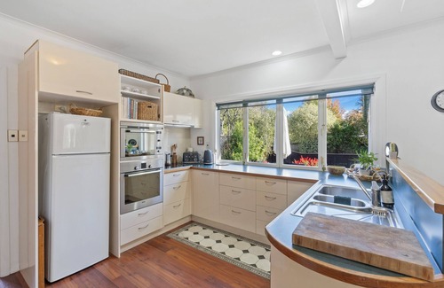 Greytown House | Greytown Park Villa - Wairarapa Holiday Home