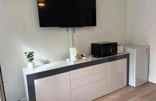 Shirley Hotel | Griffin Chalets