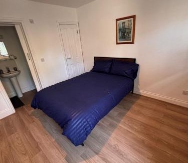 Shirley Hotel | Griffin Chalets