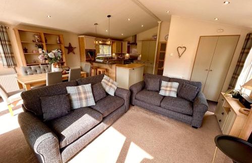Morpeth House | Griffon Lodge