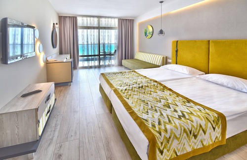 Golden Sands Resort | Grifid Encanto Beach Hotel - Wellness & SPA