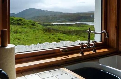 Ardnamurchan Peninsula Cottage | GRIGADALE HOUSE, family friendly, with open fire in Kilchoan