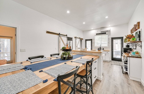 Munds Park House | Grill & Patio: Charming Cabin in Munds Park